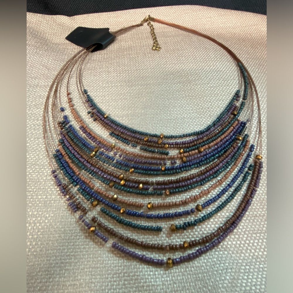 Fashion Jewelry - Layered
Beaded NECKLACE -
Elegant style Adjustable to 26”.